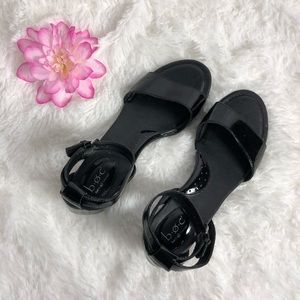 b.o.c Ankle Strap black patent leather sandal